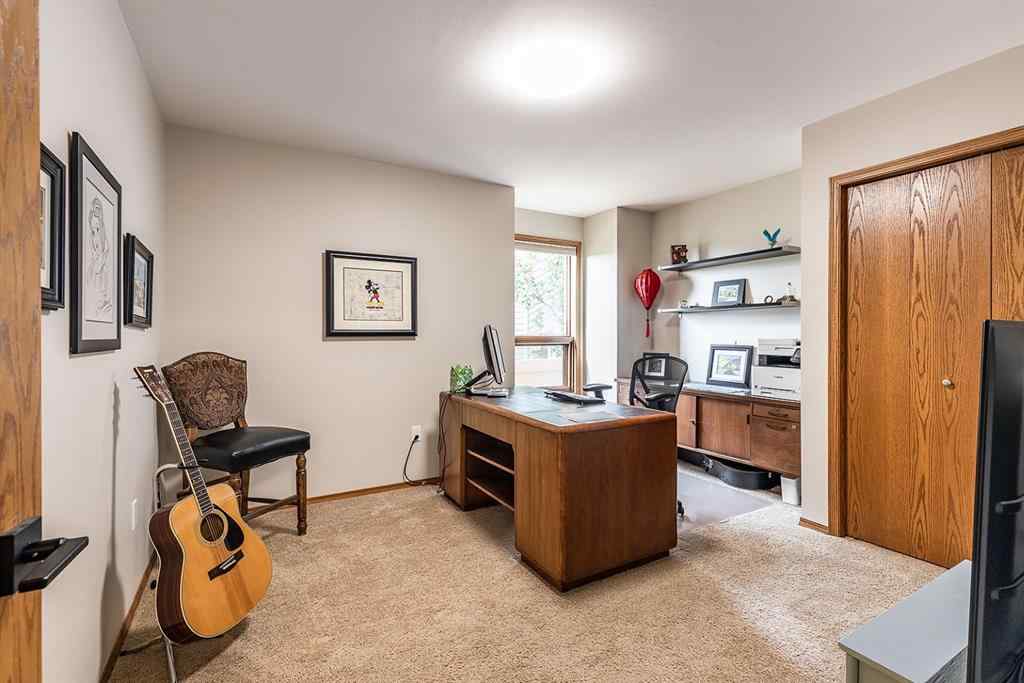 MLS® A2232481 - 614 Ross Glen Drive SE in Ross Glen Medicine Hat, Residential