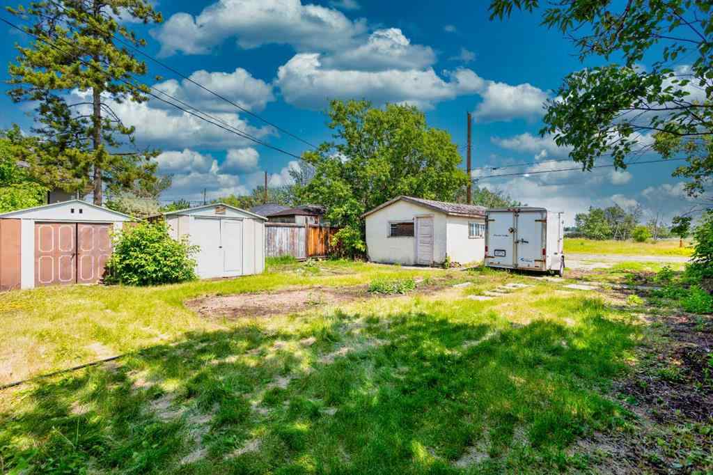 MLS® A2232494 - 2522 17 Street SE in Inglewood Calgary, Residential