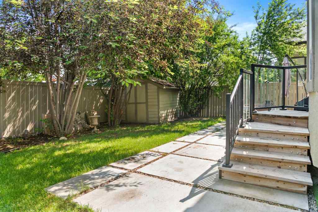 MLS® A2232498 - 95 Sierra Nevada Green SW in Signal Hill Calgary, Residential
