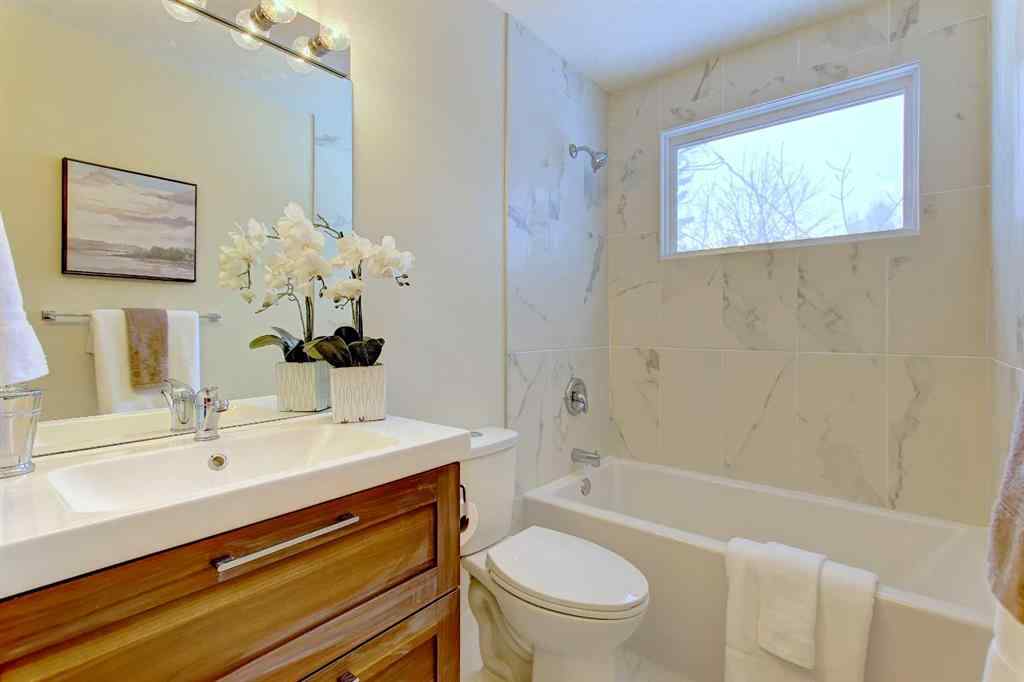 MLS® A2232522 - 272 Acadia Drive SE in Acadia Calgary, Residential