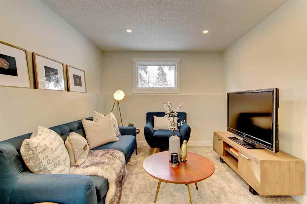 MLS® A2232522 - 272 Acadia Drive SE in Acadia Calgary, Residential