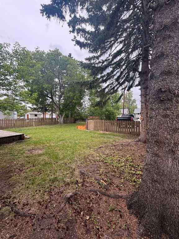 MLS® A2232522 - 272 Acadia Drive SE in Acadia Calgary, Residential