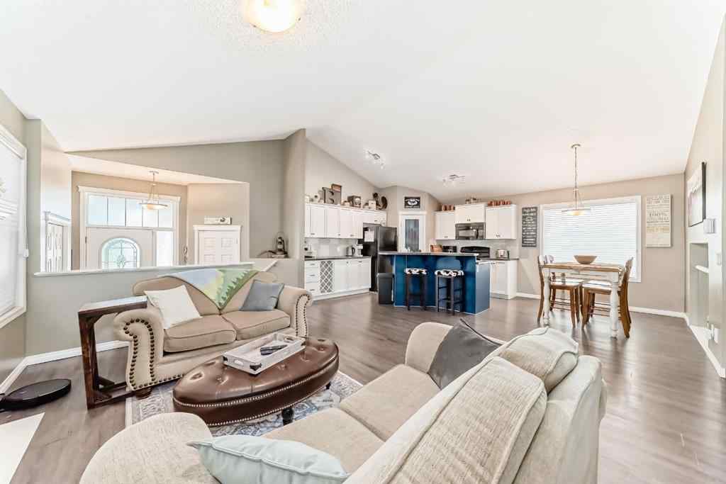 MLS® A2232523 - 65 Sunset Heights  in Sunset Ridge Cochrane, Residential