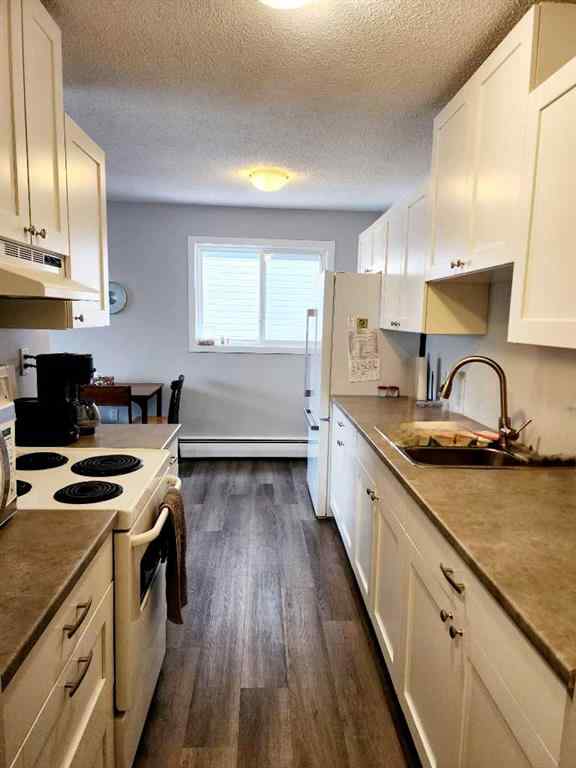 MLS® A2232532 - Unit #306 4811 55 Street  in Downtown Red Deer Red Deer, Residential