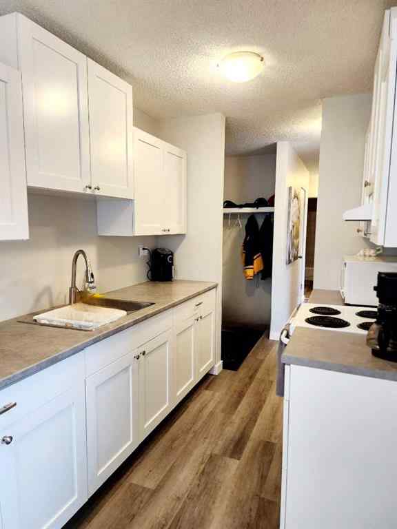 MLS® A2232532 - Unit #306 4811 55 Street  in Downtown Red Deer Red Deer, Residential