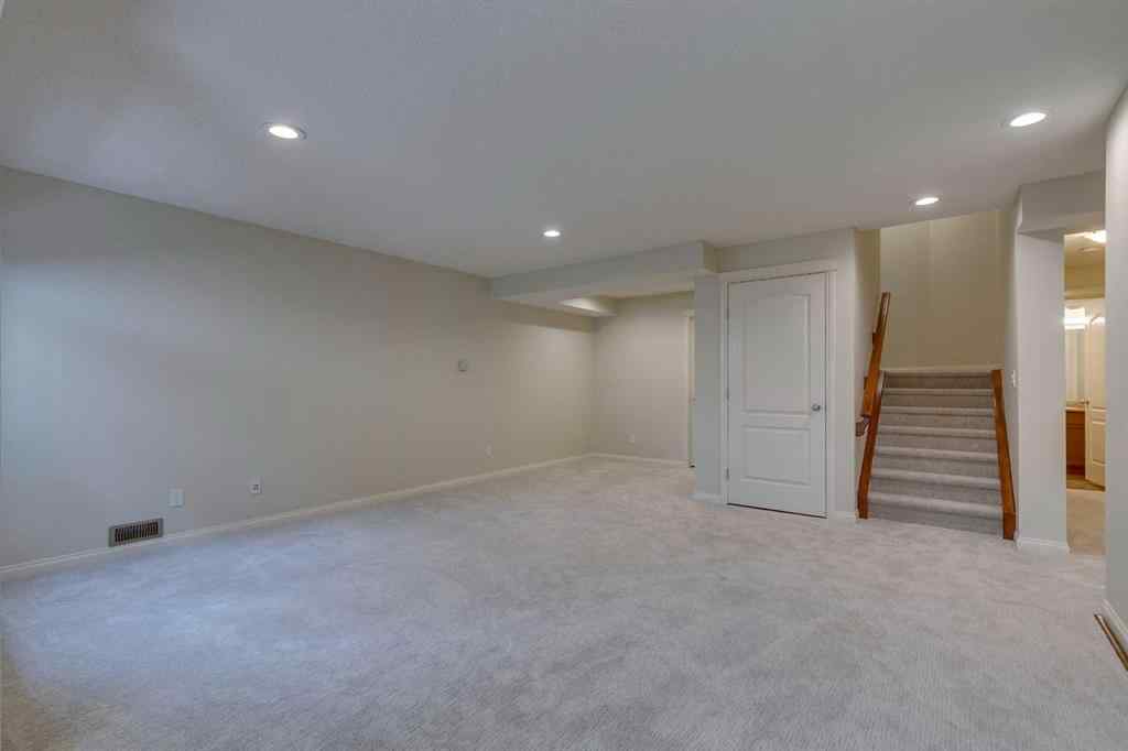 MLS® A2232536 - 75 Cranridge Heights SE in Cranston Calgary, Residential