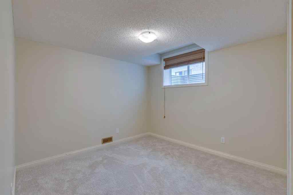 MLS® A2232536 - 75 Cranridge Heights SE in Cranston Calgary, Residential