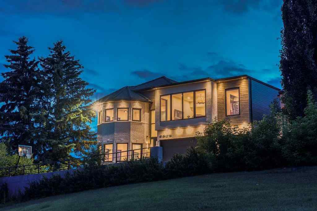 MLS® A2232565 - 1111 16A Street NW in Hounsfield Heights/Briar Hill Calgary, Residential