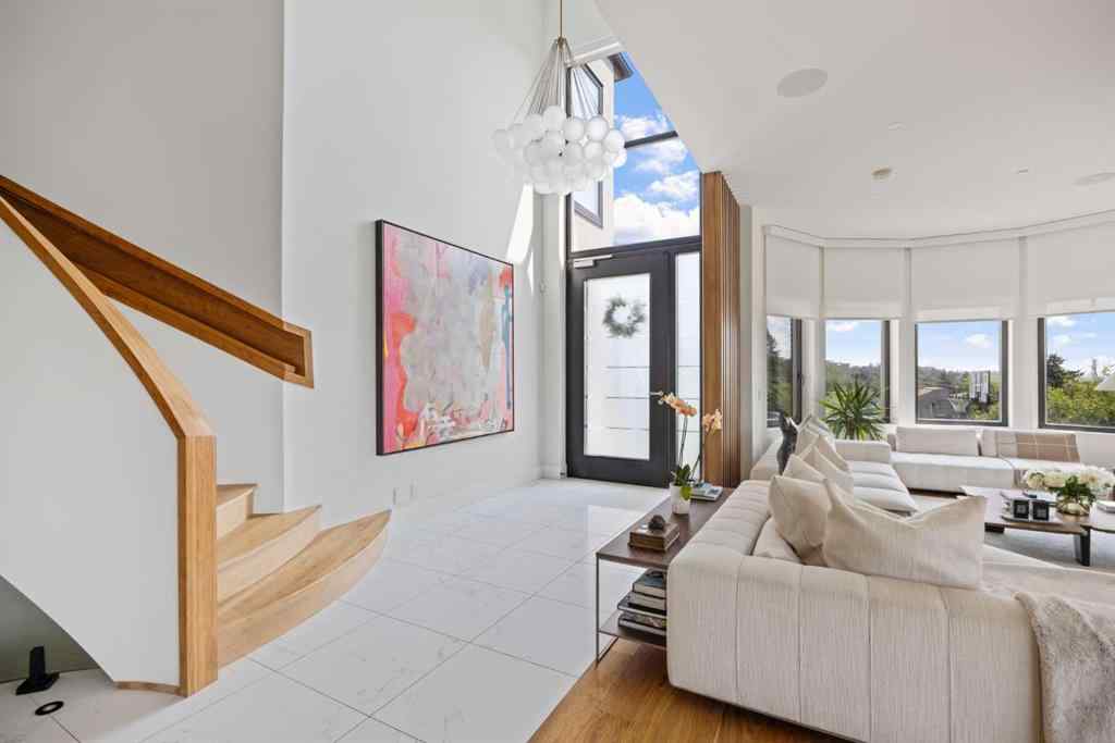 MLS® A2232565 - 1111 16A Street NW in Hounsfield Heights/Briar Hill Calgary, Residential