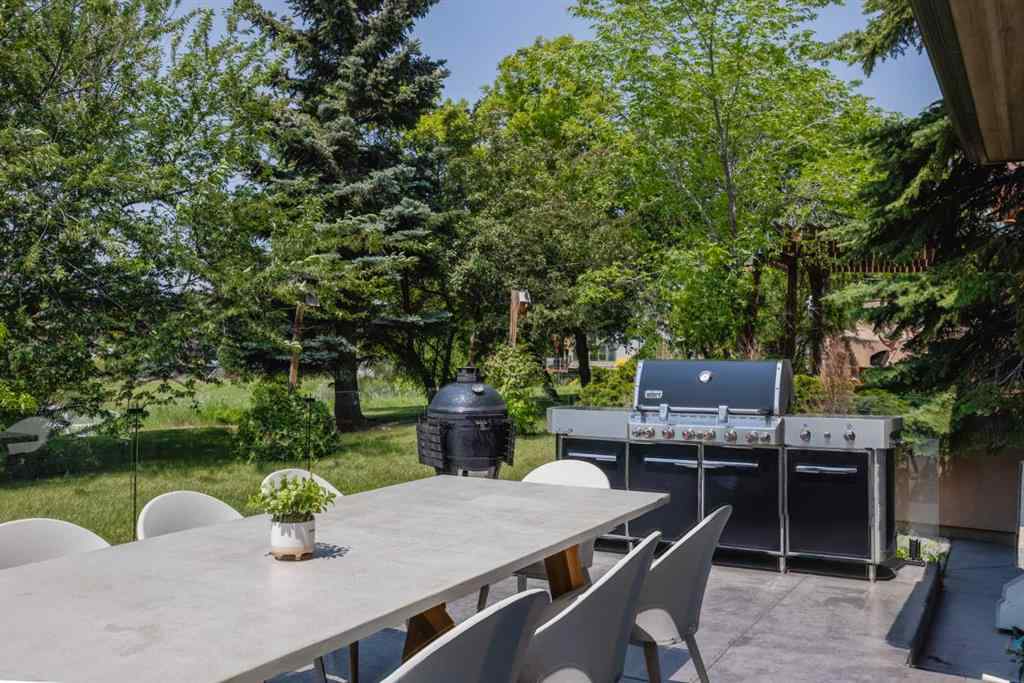 MLS® A2232565 - 1111 16A Street NW in Hounsfield Heights/Briar Hill Calgary, Residential