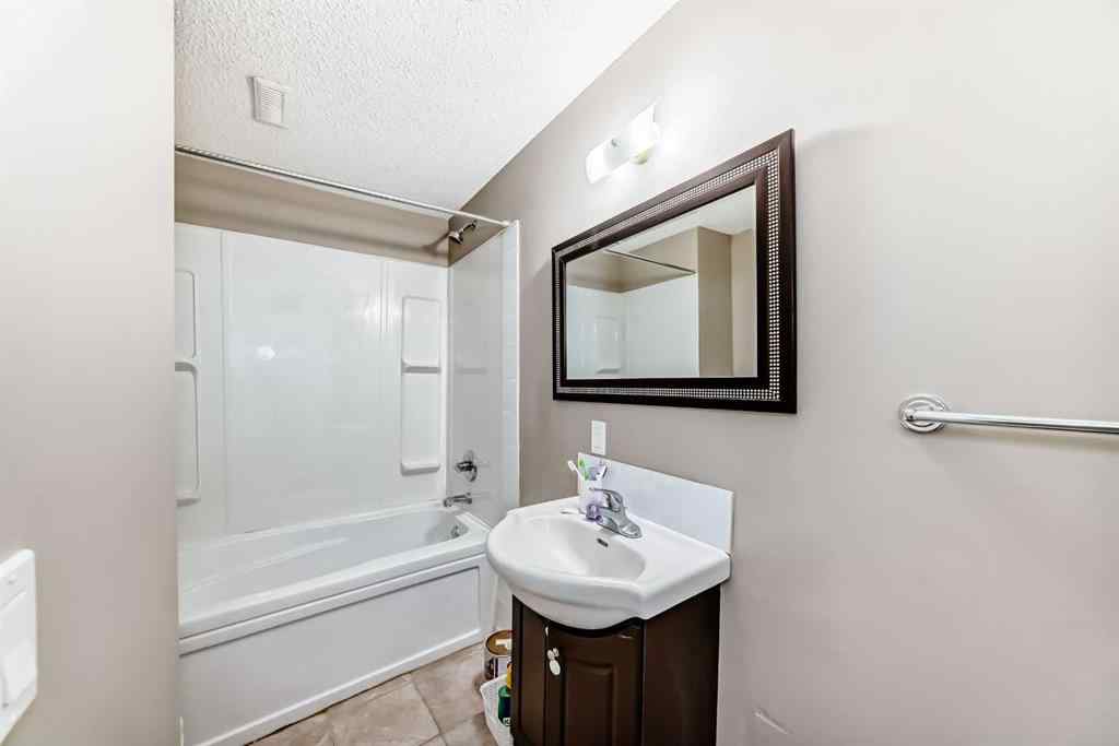 MLS® A2232580 - 62 Evansridge Crescent NW in Evanston Calgary, Residential
