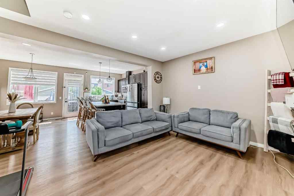 MLS® A2232580 - 62 Evansridge Crescent NW in Evanston Calgary, Residential