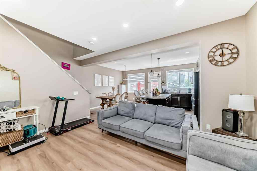 MLS® A2232580 - 62 Evansridge Crescent NW in Evanston Calgary, Residential