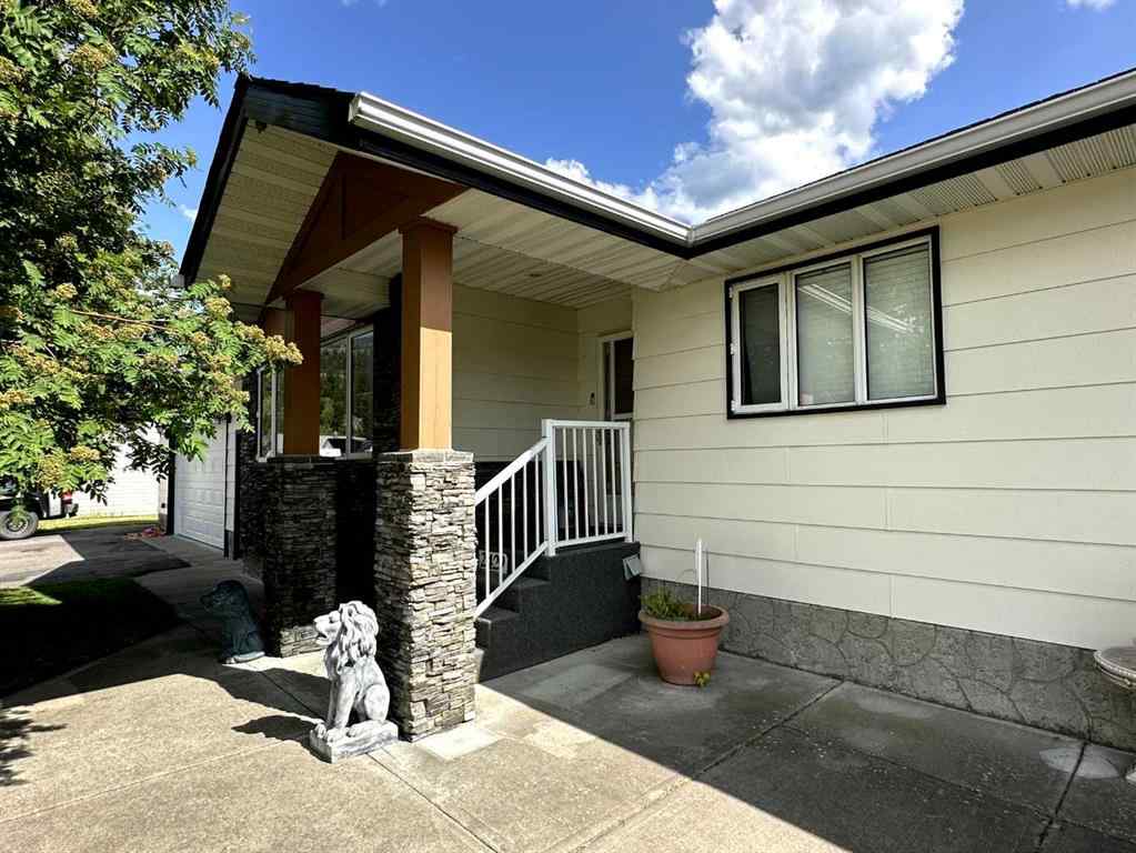 MLS® A2232610 - 2429 211 Street  in NONE Bellevue, Residential