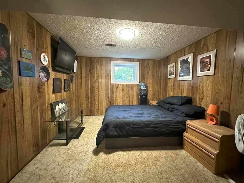 MLS® A2232610 - 2429 211 Street  in NONE Bellevue, Residential