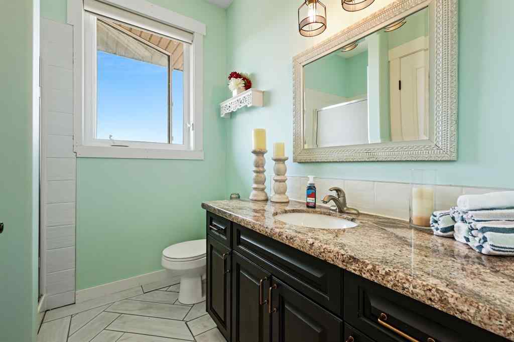 MLS® A2232625 - 250020 Range Road 275   in  Rural Rocky View County, Residential