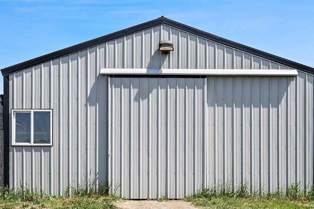 MLS® A2232625 - 250020 Range Road 275   in  Rural Rocky View County, Residential