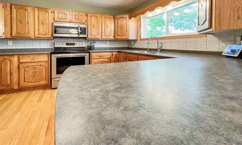 MLS® A2232637 - 6301 41 Avenue  in Grandview Stettler, Residential