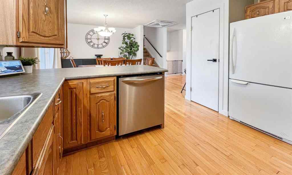 MLS® A2232637 - 6301 41 Avenue  in Grandview Stettler, Residential