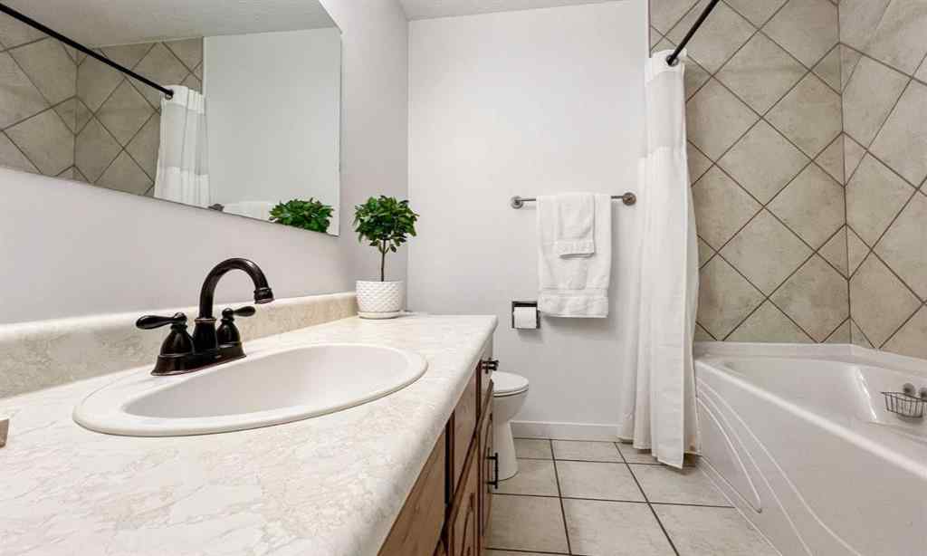 MLS® A2232637 - 6301 41 Avenue  in Grandview Stettler, Residential