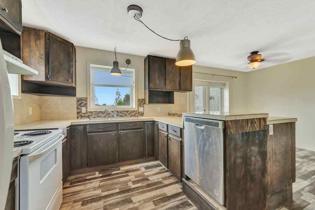 MLS® A2232657 - 4th Street E /76 Ross Avenue   in NONE Lashburn, Residential
