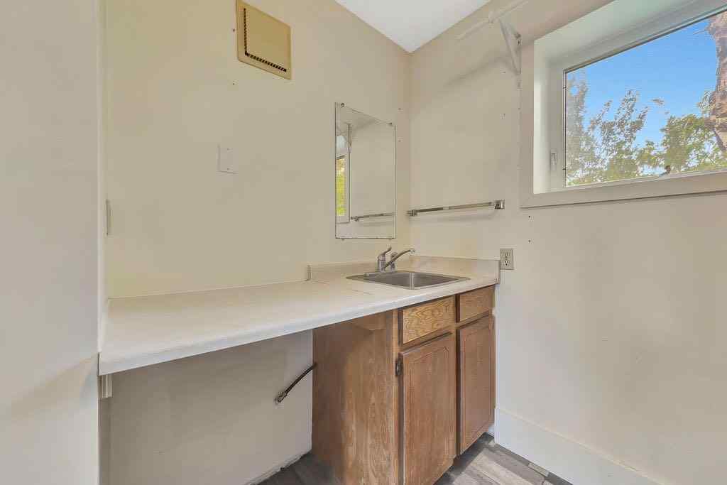 MLS® A2232657 - 4th Street E /76 Ross Avenue   in NONE Lashburn, Residential