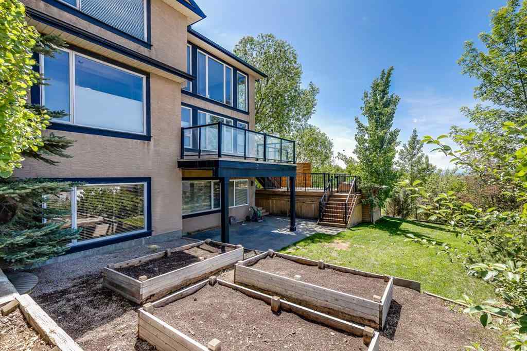 MLS® A2232675 - 86 Springborough Green SW in Springbank Hill Calgary, Residential
