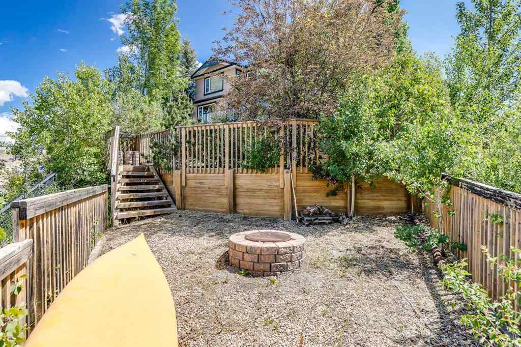 MLS® A2232675 - 86 Springborough Green SW in Springbank Hill Calgary, Residential