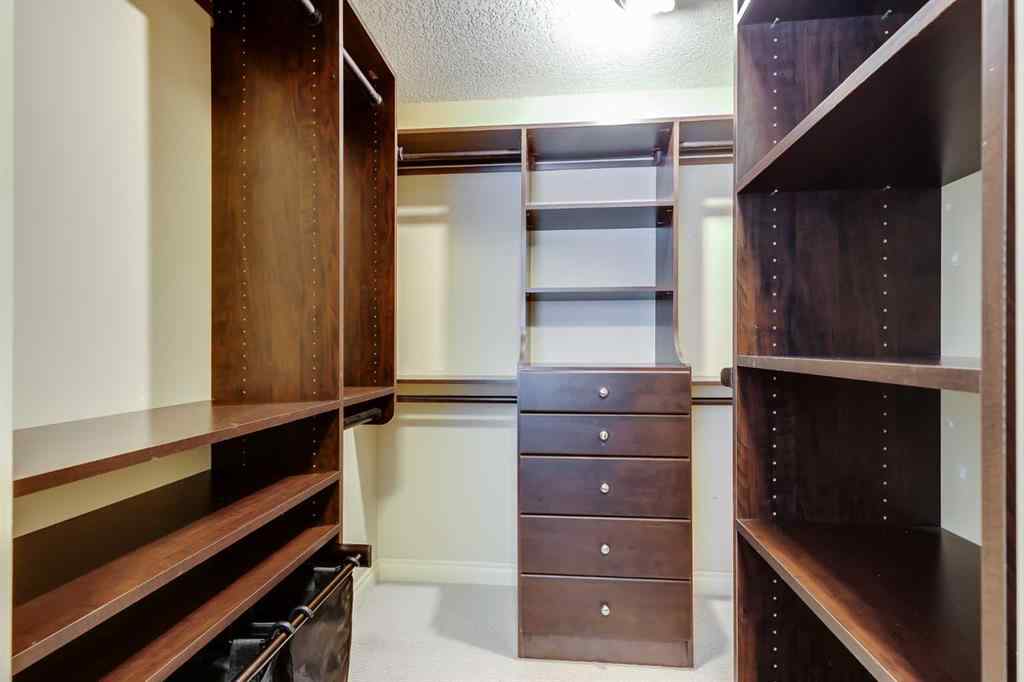 MLS® A2232675 - 86 Springborough Green SW in Springbank Hill Calgary, Residential