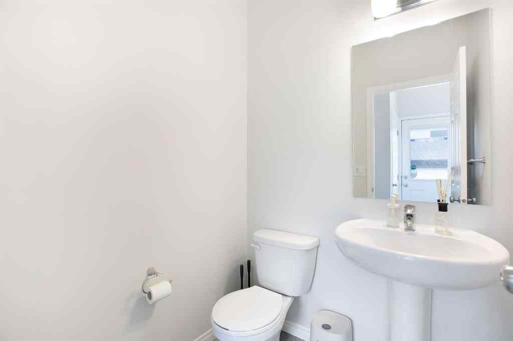 MLS® A2232678 - 34 Walgrove Passage SE in Walden Calgary, Residential