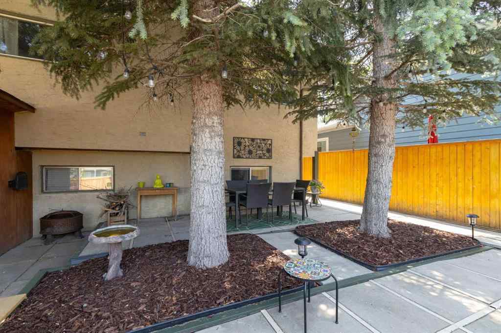 MLS® A2232679 - 224 Sandstone Place NW in Sandstone Valley Calgary, Residential