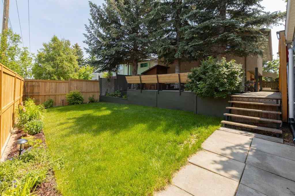 MLS® A2232679 - 224 Sandstone Place NW in Sandstone Valley Calgary, Residential