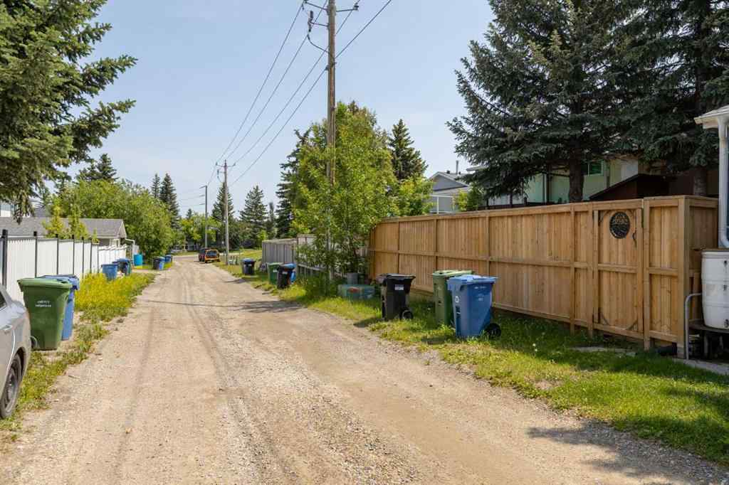 MLS® A2232679 - 224 Sandstone Place NW in Sandstone Valley Calgary, Residential