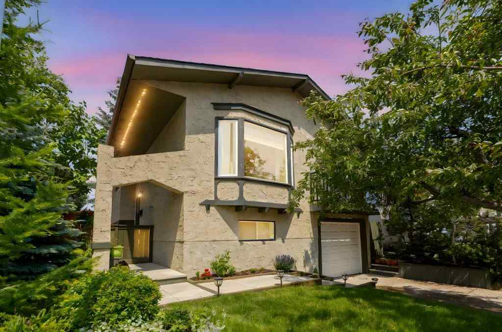 MLS® A2232679 - 224 Sandstone Place NW in Sandstone Valley Calgary, Residential
