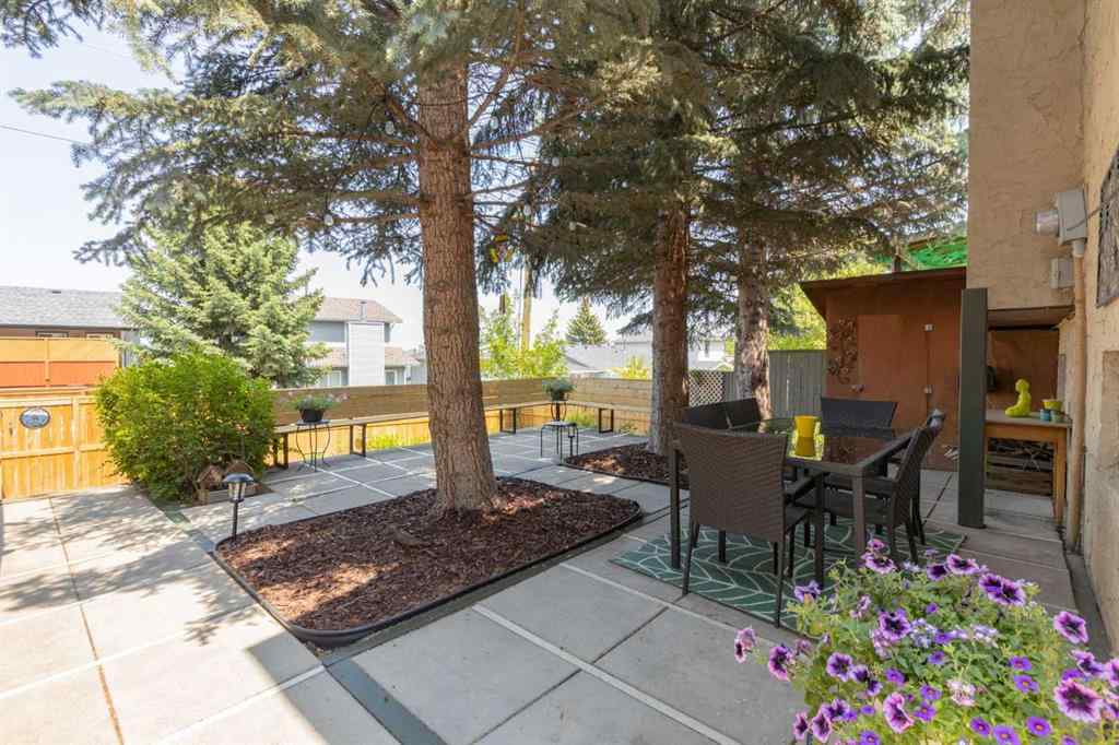 MLS® A2232679 - 224 Sandstone Place NW in Sandstone Valley Calgary, Residential