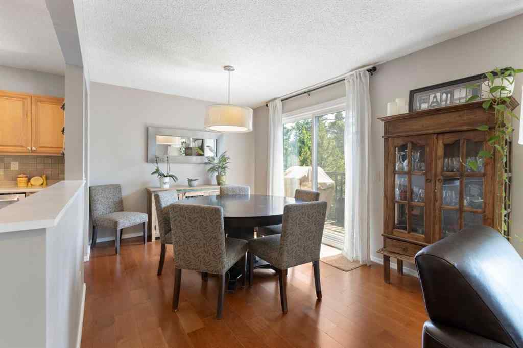 MLS® A2232679 - 224 Sandstone Place NW in Sandstone Valley Calgary, Residential