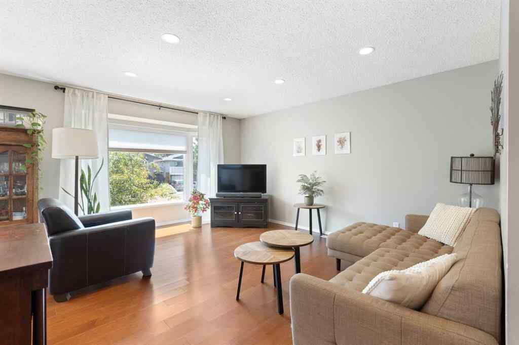 MLS® A2232679 - 224 Sandstone Place NW in Sandstone Valley Calgary, Residential