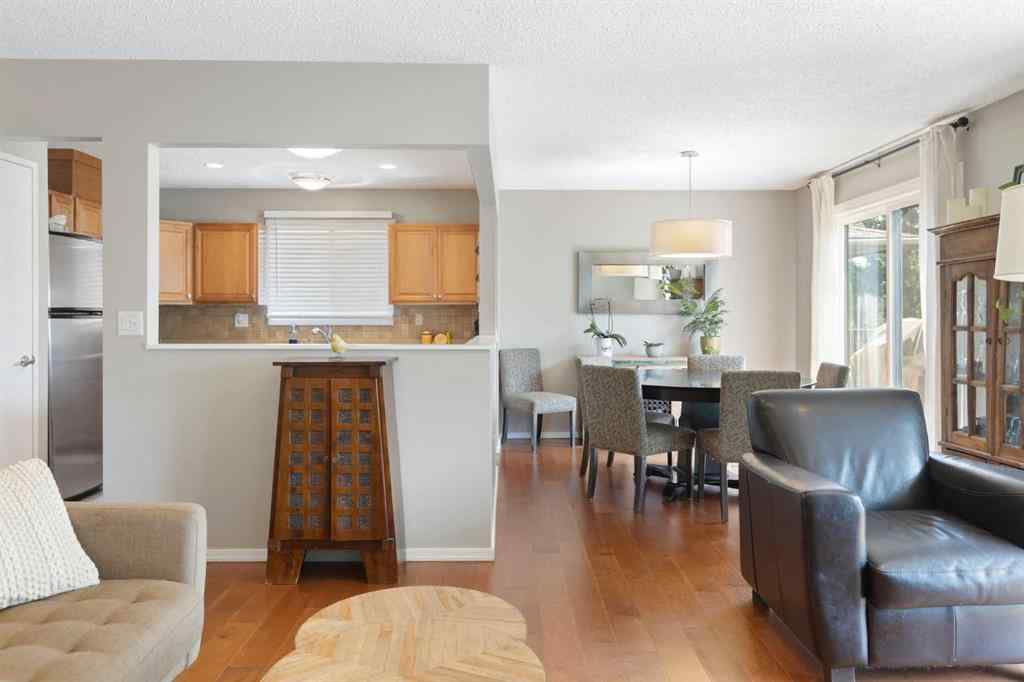 MLS® A2232679 - 224 Sandstone Place NW in Sandstone Valley Calgary, Residential