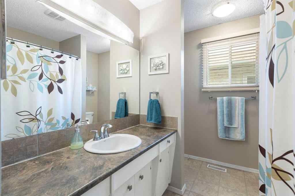 MLS® A2232679 - 224 Sandstone Place NW in Sandstone Valley Calgary, Residential