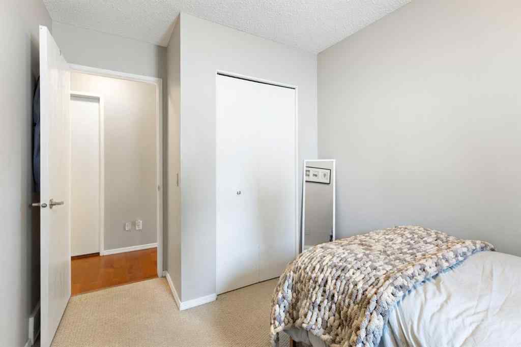 MLS® A2232679 - 224 Sandstone Place NW in Sandstone Valley Calgary, Residential