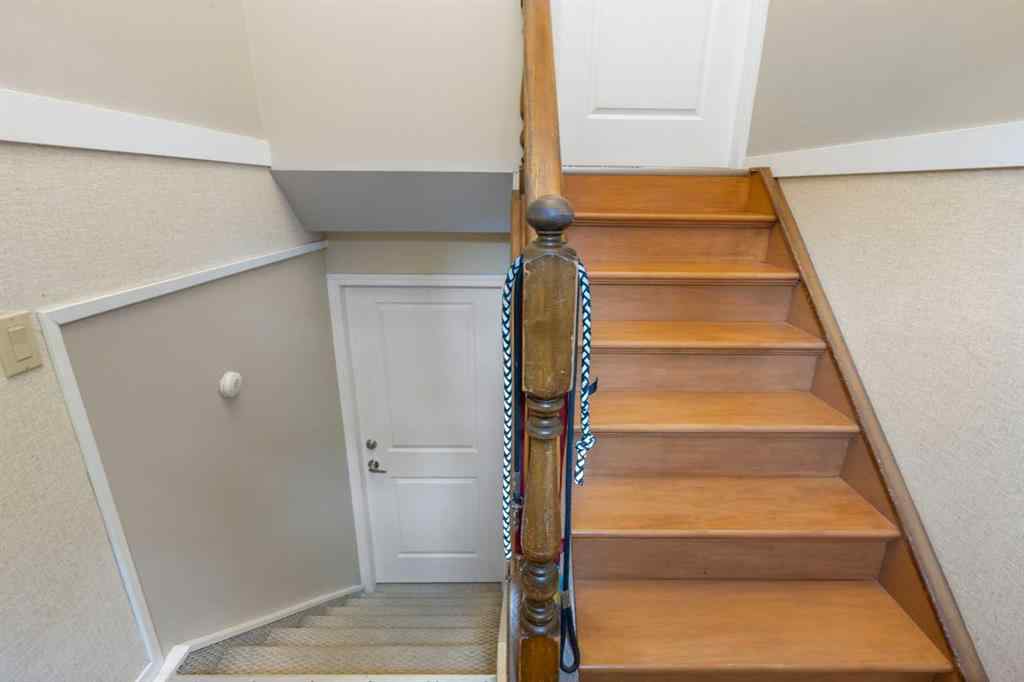 MLS® A2232679 - 224 Sandstone Place NW in Sandstone Valley Calgary, Residential