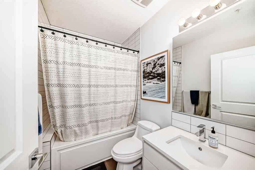 MLS® A2232714 - Unit #109 15 Rosscarrock Gate SW in Rosscarrock Calgary, Residential