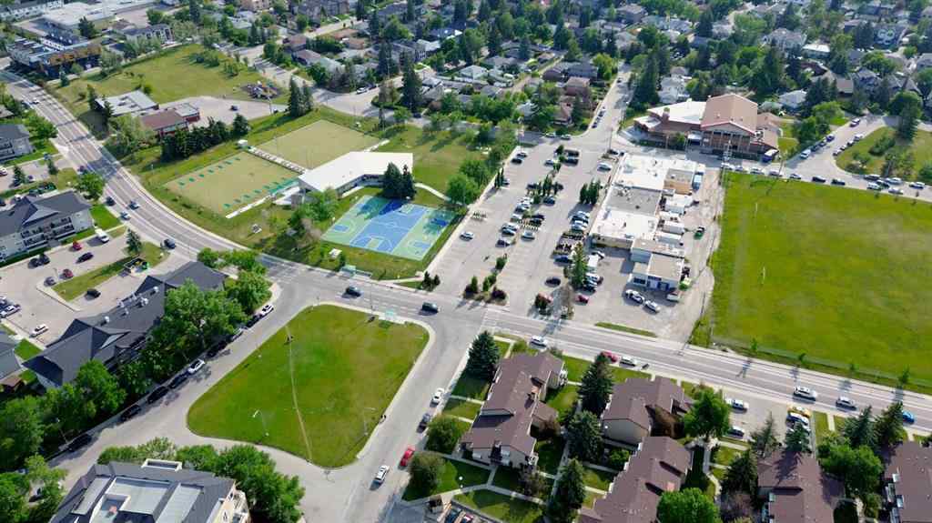 MLS® A2232714 - Unit #109 15 Rosscarrock Gate SW in Rosscarrock Calgary, Residential