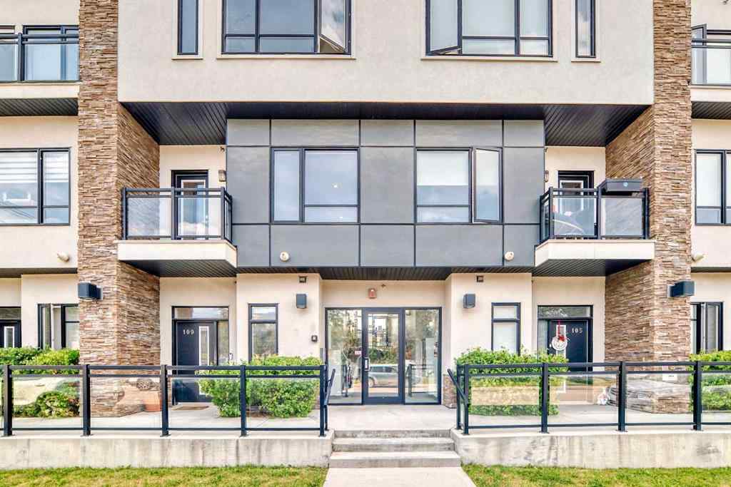 MLS® A2232714 - Unit #109 15 Rosscarrock Gate SW in Rosscarrock Calgary, Residential