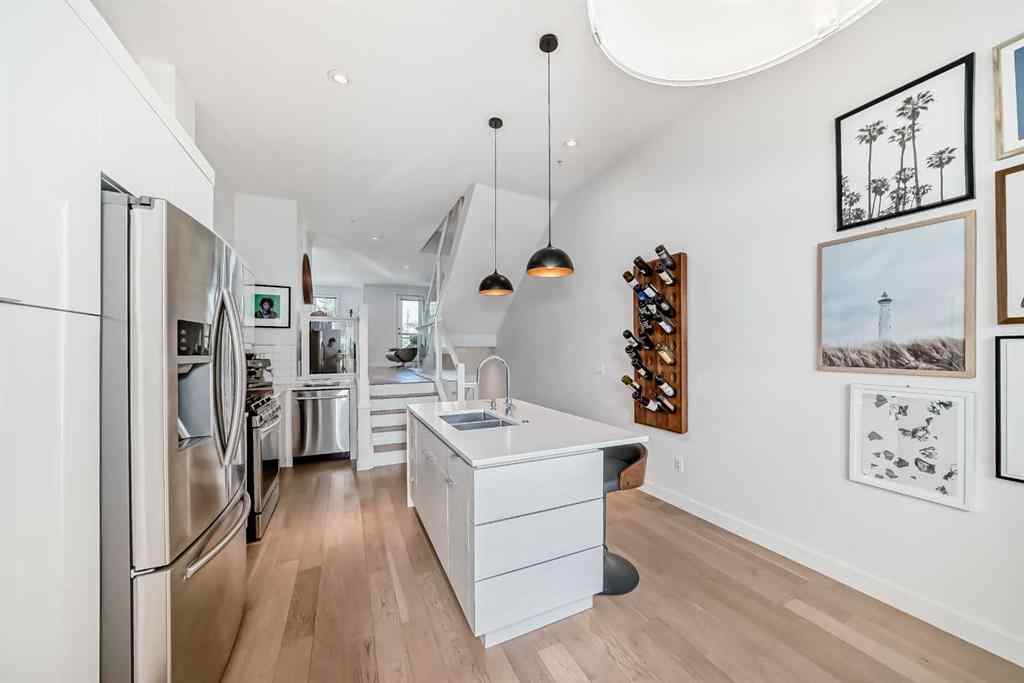 MLS® A2232714 - Unit #109 15 Rosscarrock Gate SW in Rosscarrock Calgary, Residential