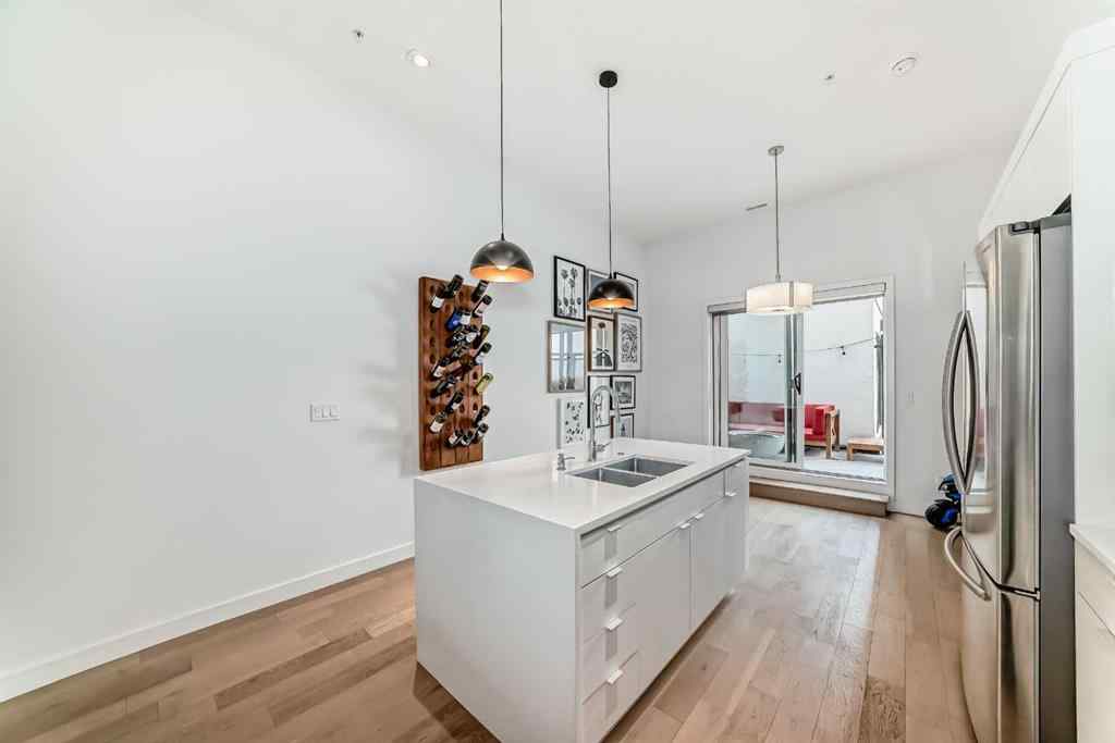 MLS® A2232714 - Unit #109 15 Rosscarrock Gate SW in Rosscarrock Calgary, Residential