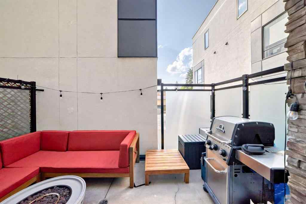 MLS® A2232714 - Unit #109 15 Rosscarrock Gate SW in Rosscarrock Calgary, Residential