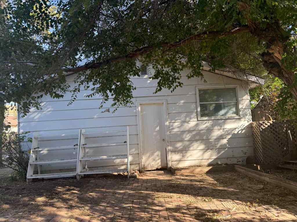 MLS® A2232722 - 88 Villa Street  in North Drumheller Drumheller, Residential