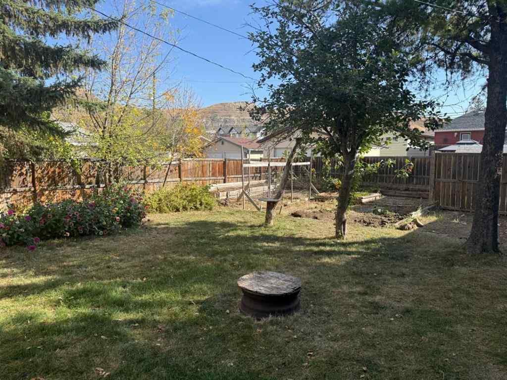 MLS® A2232722 - 88 Villa Street  in North Drumheller Drumheller, Residential