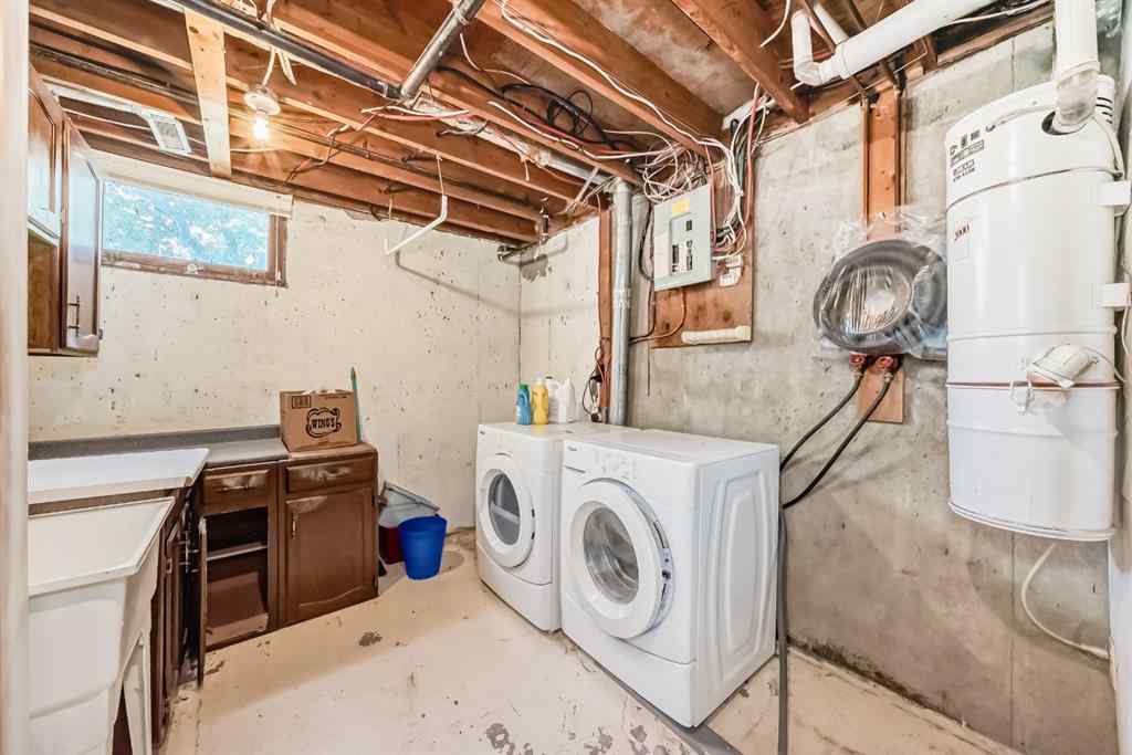 MLS® A2232755 - 418 Ellis Crescent  in Central High River High River, Residential